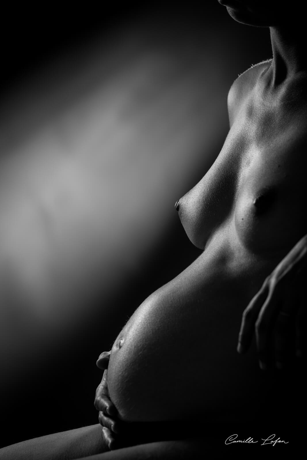 photographe-grossesse-naissance-montpellier-studio
